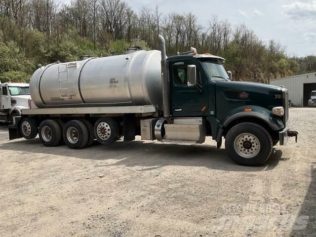 Peterbilt 567 Combi / vacuum trucks