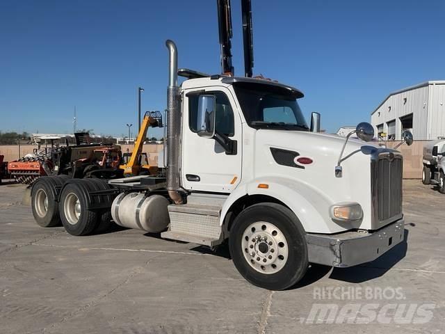 Peterbilt 567 Tractor Units