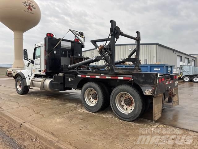 Peterbilt 567 Construction - Others