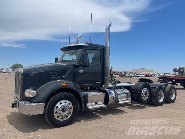 Peterbilt 567 Tractor Units