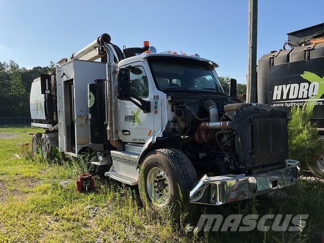 Peterbilt 567 Construction - Others