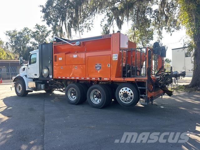 Peterbilt 567 Construction - Others