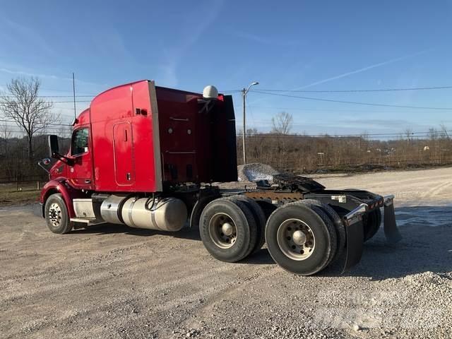 Peterbilt 579 Tractor Units