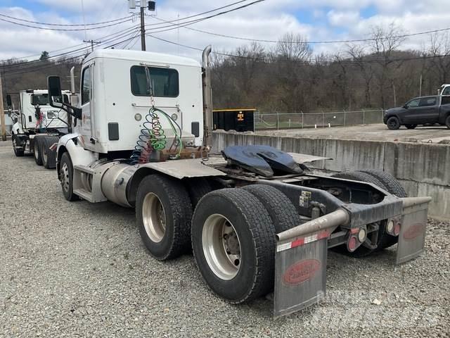 Peterbilt 579 Tractor Units