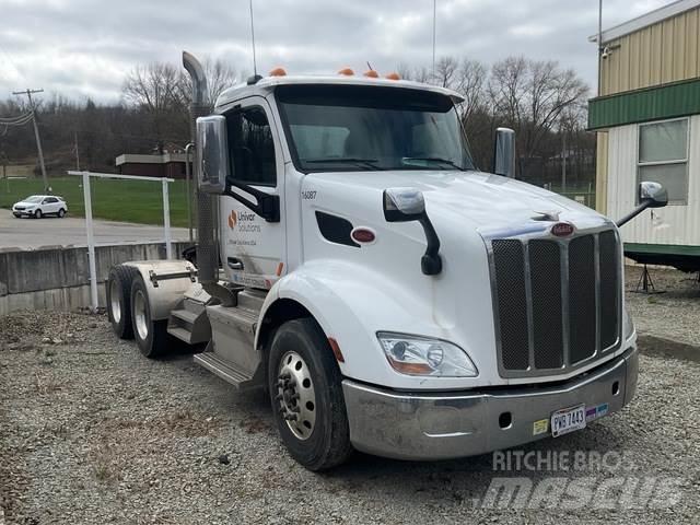 Peterbilt 579 Tractor Units
