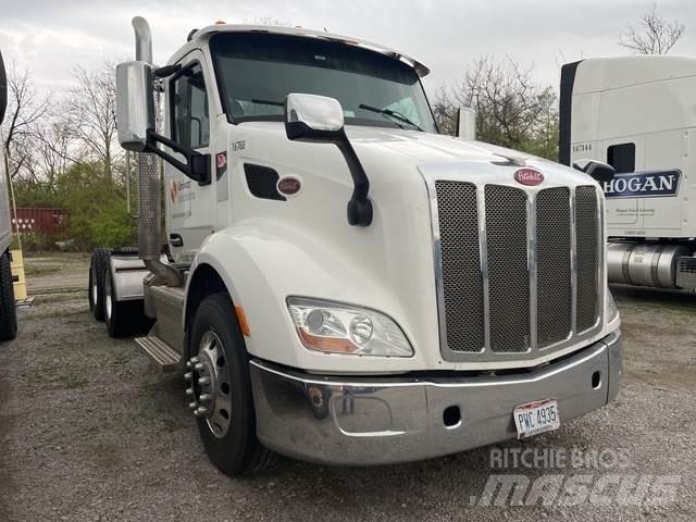 Peterbilt 579 Tractor Units
