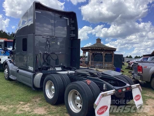 Peterbilt 579 Tractor Units