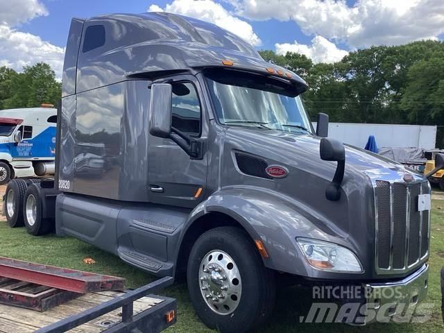 Peterbilt 579 Tractor Units