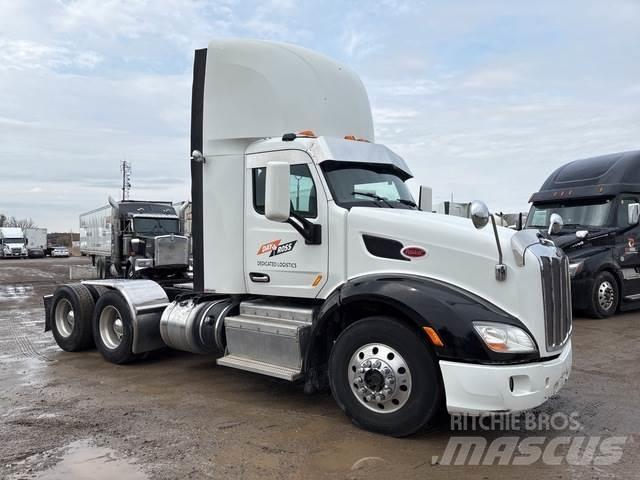 Peterbilt 579 Tractor Units