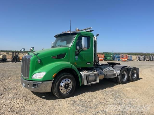 Peterbilt 579 Tractor Units