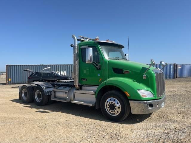 Peterbilt 579 Tractor Units