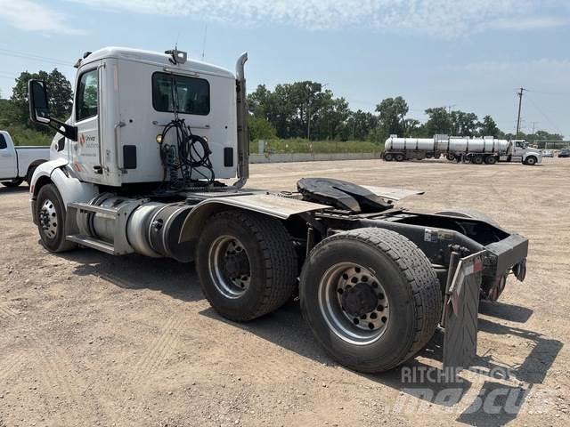 Peterbilt 579 Tractor Units