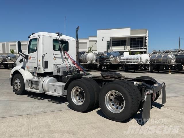 Peterbilt 579 Tractor Units