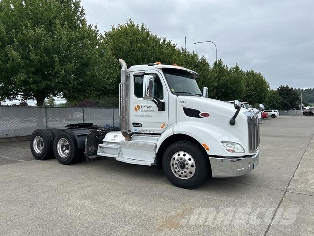 Peterbilt 579 Tractor Units