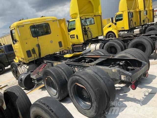 Peterbilt 579 Tractor Units