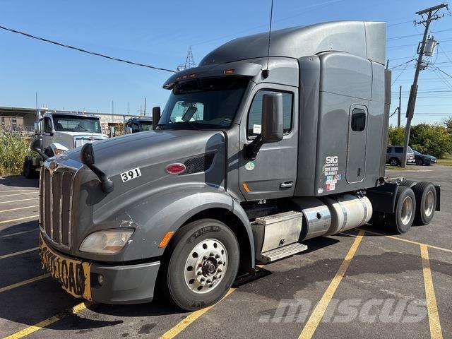 Peterbilt 579 Tractor Units