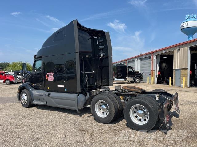 Peterbilt 579 Tractor Units