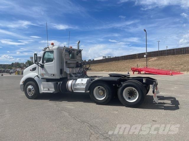 Peterbilt 579 Tractor Units