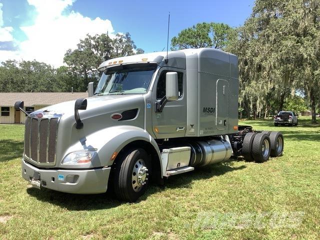 Peterbilt 579 Tractor Units