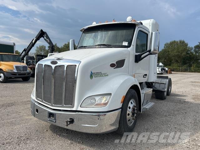 Peterbilt 579 Tractor Units