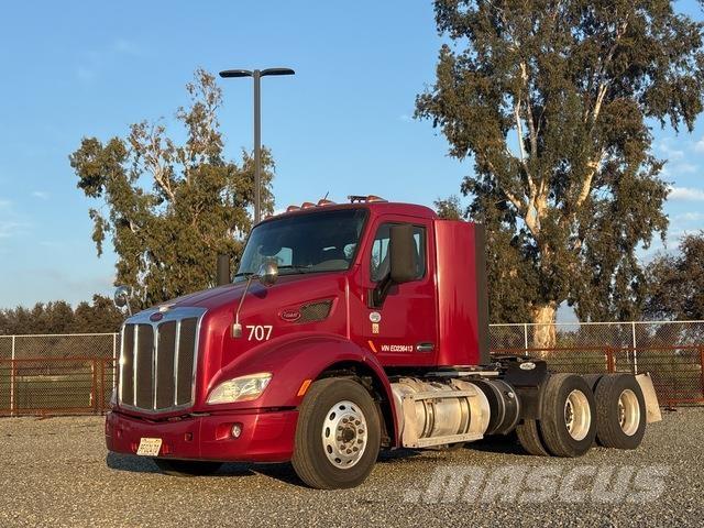 Peterbilt 579 Tractor Units