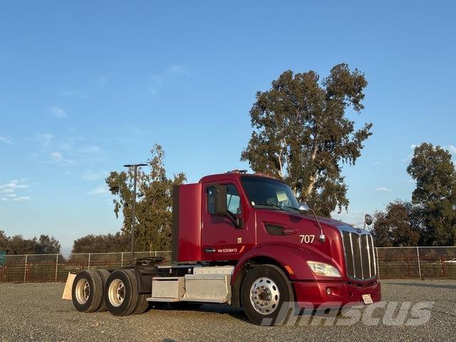 Peterbilt 579 Tractor Units