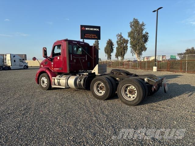 Peterbilt 579 Tractor Units