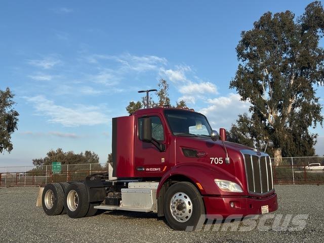 Peterbilt 579 Tractor Units