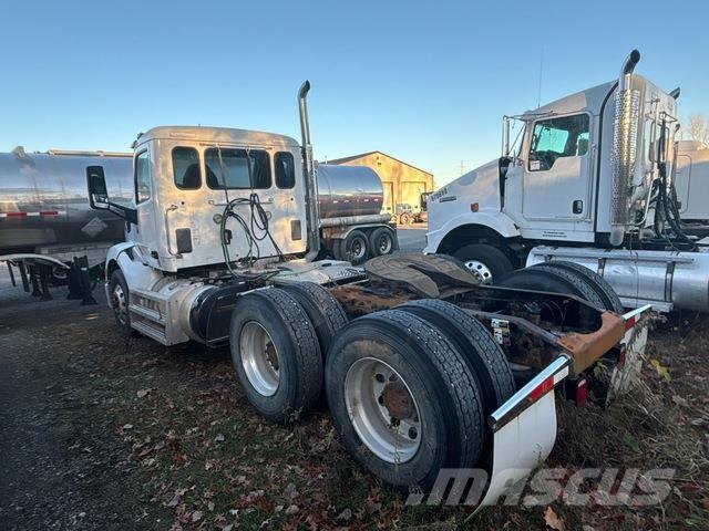Peterbilt 579 Tractor Units