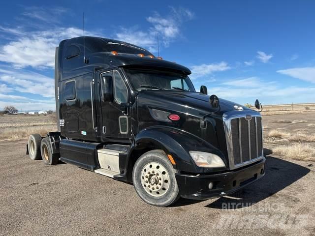 Peterbilt 587 Tractor Units