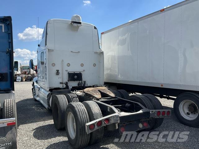 Peterbilt 587 Tractor Units
