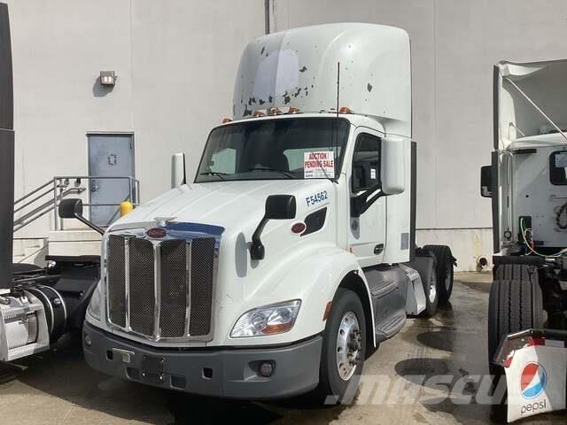 Peterbilt M579 Tractor Units