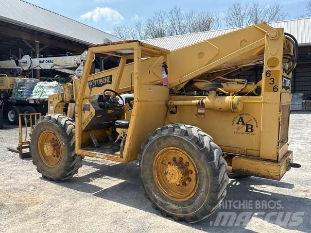 Pettibone 636 Telescopic handlers