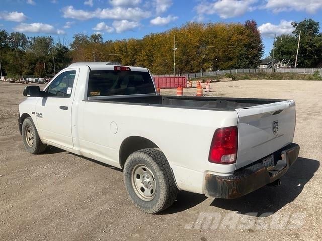 RAM 1500 Pick up/Dropside