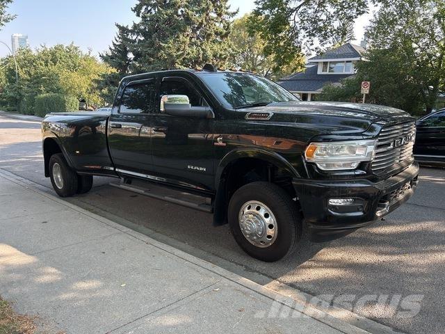 RAM 3500 Pick up/Dropside