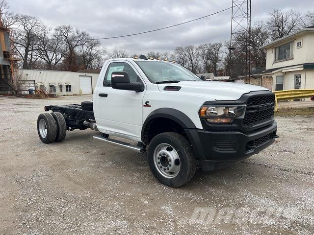RAM 5500 Cabins and interior