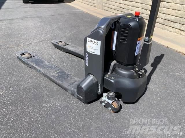 Raymond PTE33N Hand pallet truck