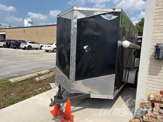 RC  Box body trailers