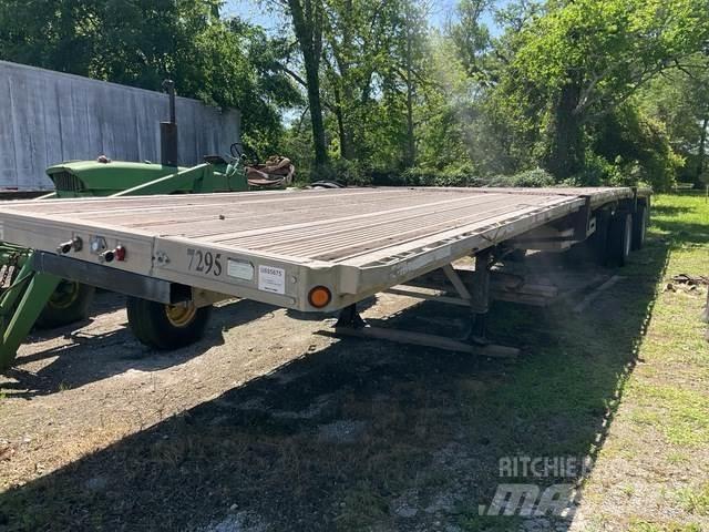 Reitnouer  Flatbed/Dropside trailers