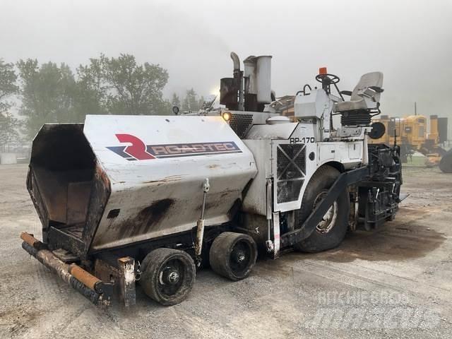 Roadtec RP-170 Asphalt pavers