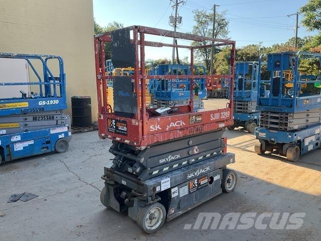 SkyJack 3219 Scissor lifts