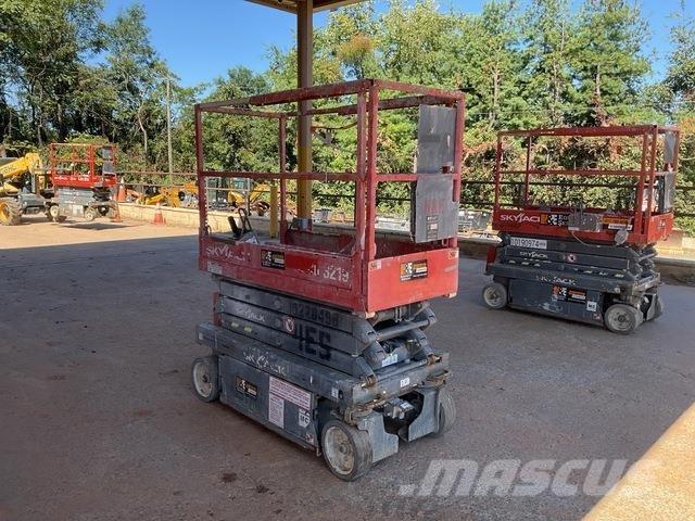 SkyJack 3219 Scissor lifts