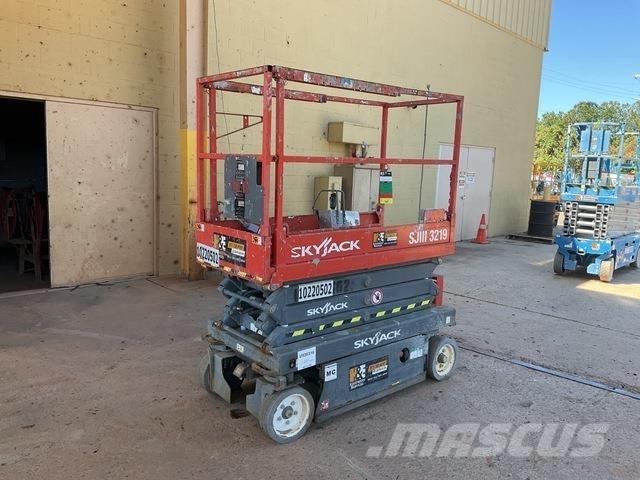 SkyJack 3219 Scissor lifts