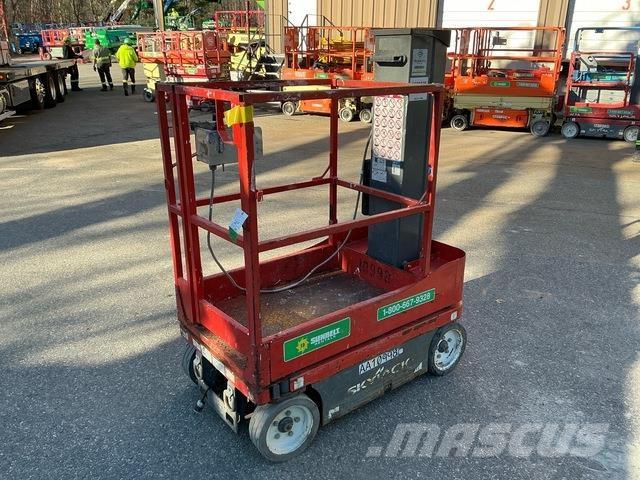 SkyJack SJ12 Vertical mast lifts