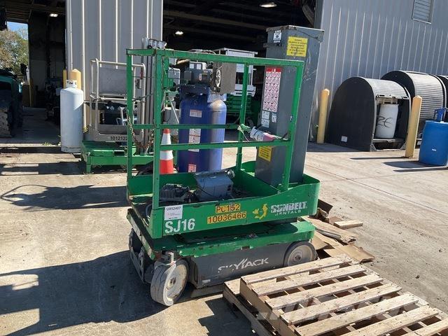 SkyJack SJ16 Vertical mast lifts