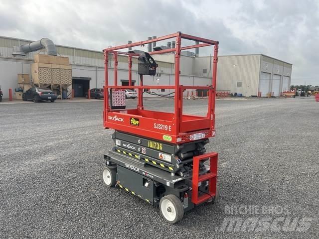 SkyJack SJ3219 Scissor lifts