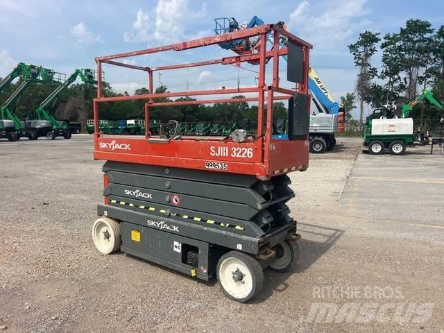 SkyJack SJ3226 Scissor lifts