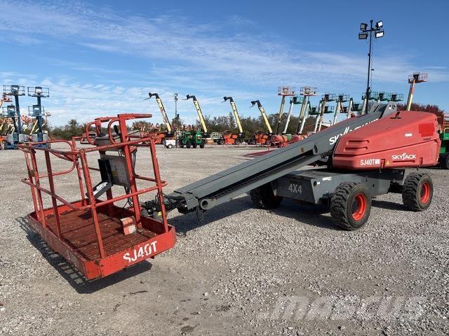 SkyJack SJ40T Telescopic boom lifts