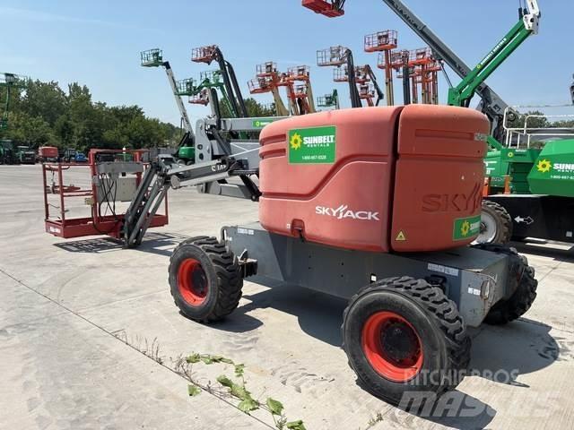 SkyJack SJ46AJ Articulated boom lifts