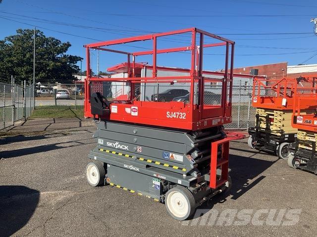 SkyJack SJ4732 Scissor lifts
